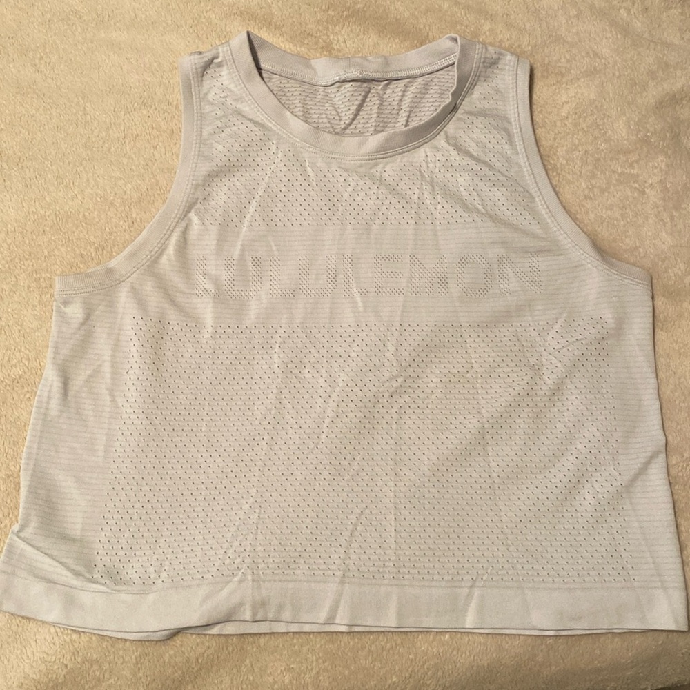 Lululemon mesh crop tank - size 4-6